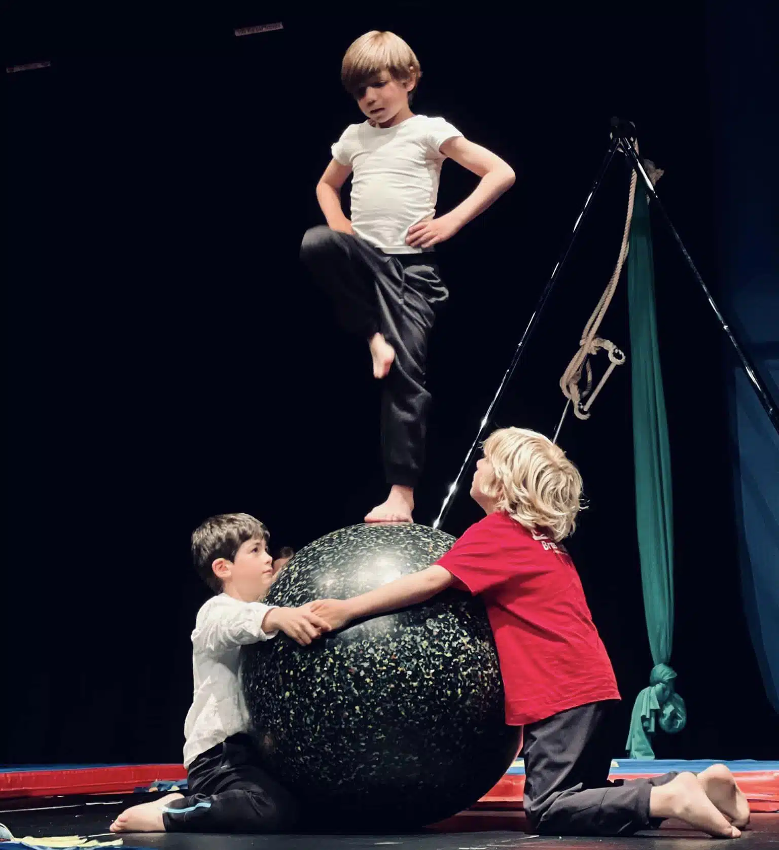 Bras Tendus cirque enfants